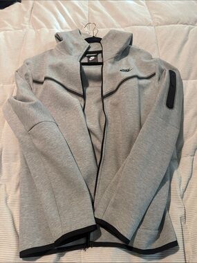 Nike Light Gray Hooded Full-Zip Jacket with Black Trim
